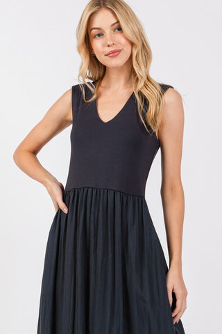 Ebony Vneck Midi Dress