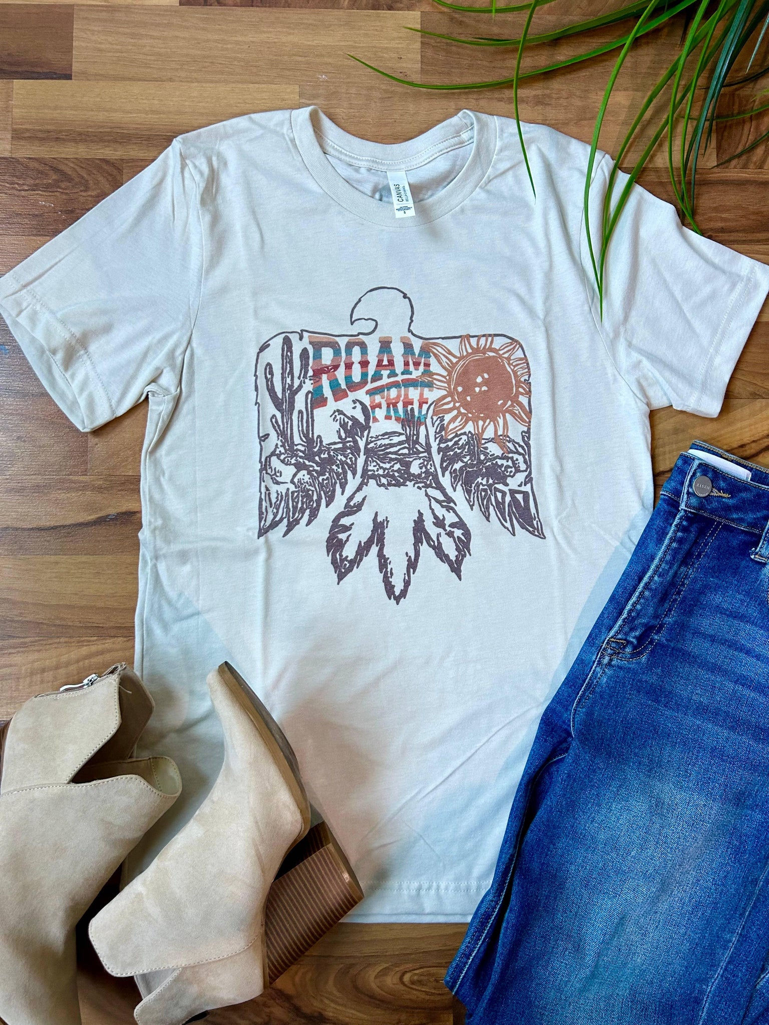 Roam Free Graphic Tee - Hope Boutique Shop